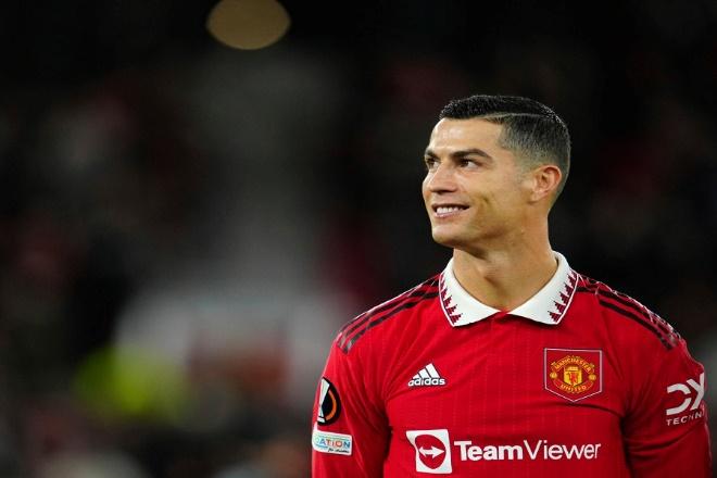 Cristiano Ronaldo nằm trong top những cầu thủ giàu nhất thế giới